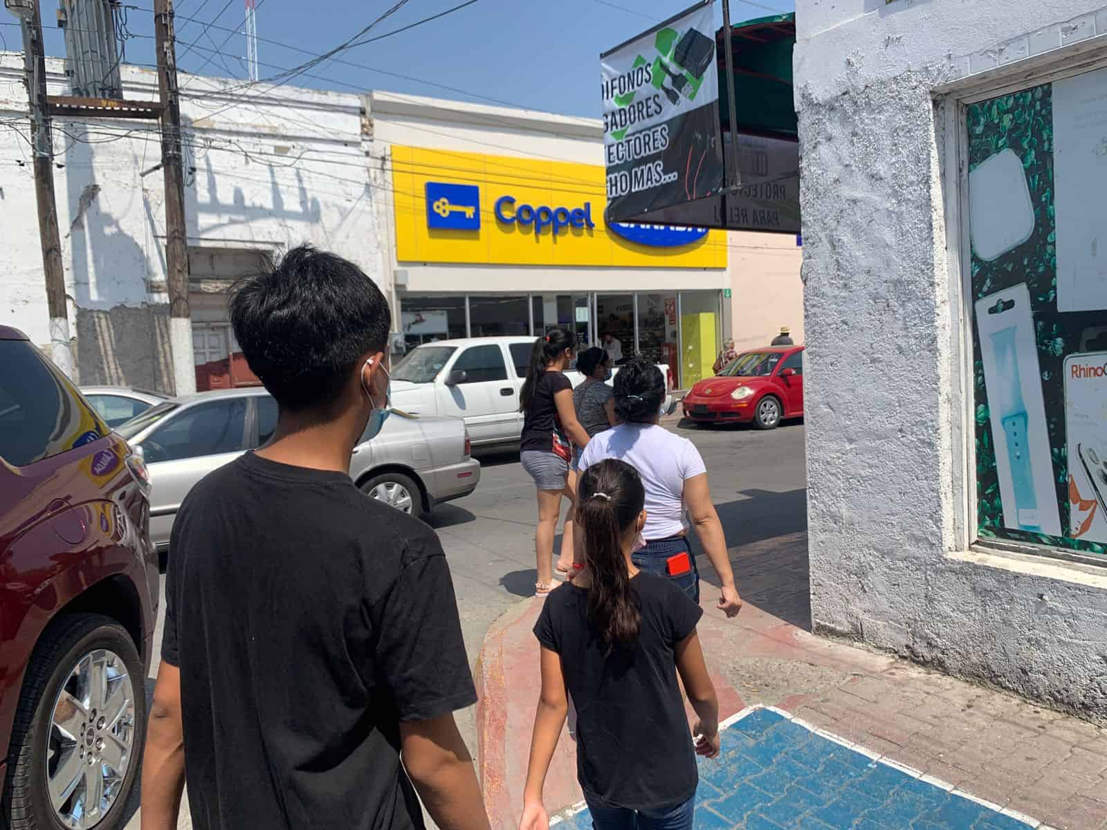 En los comercios se mantendrá el cubrebocas