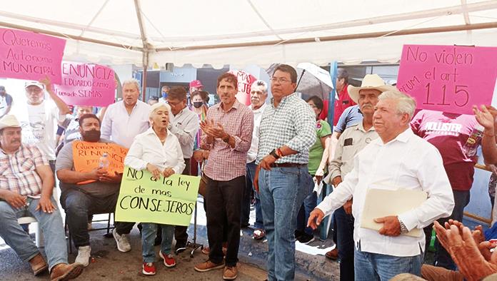 Frontera: “Hasta que renuncie Campos”
