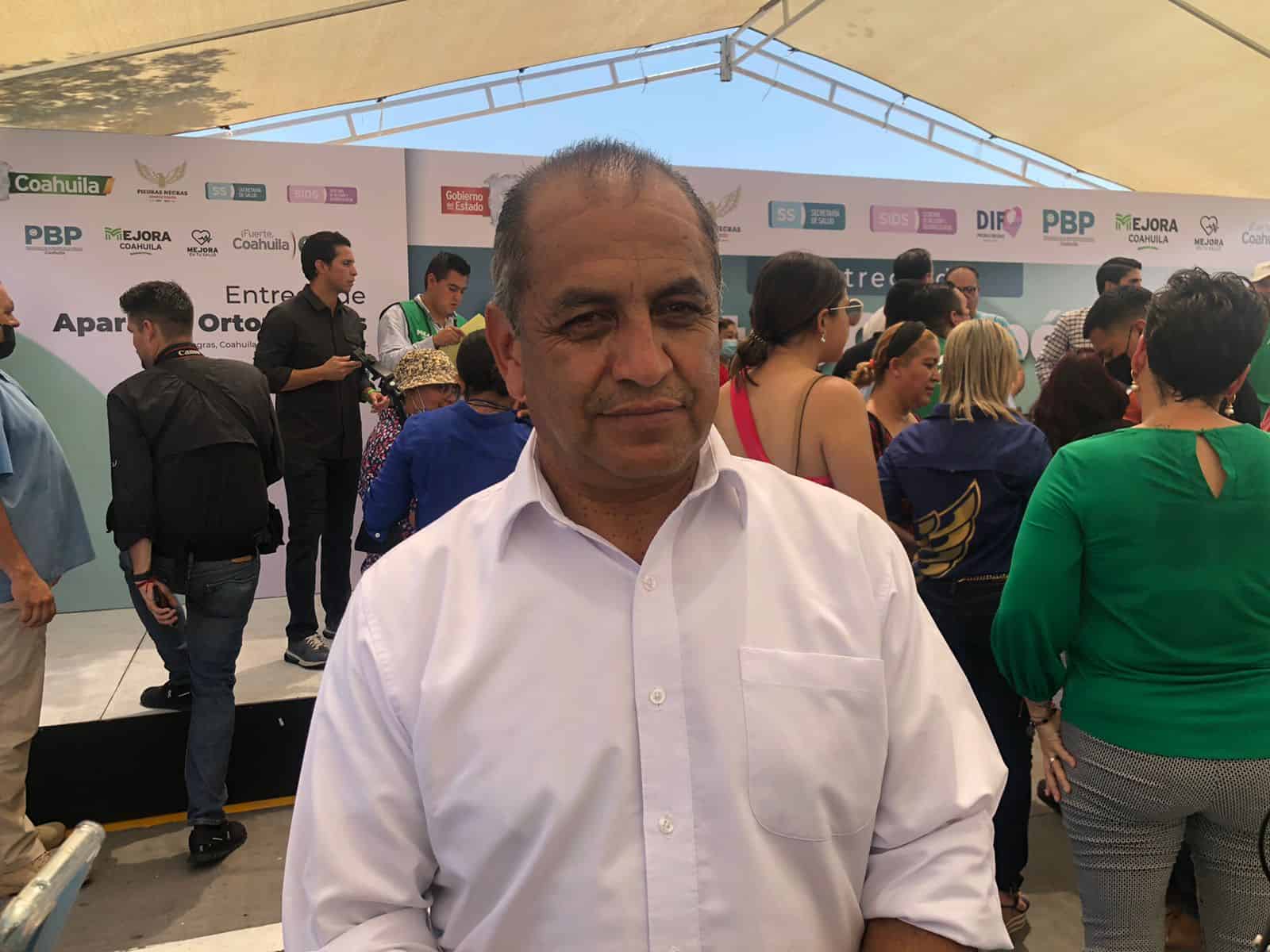 Por vacaciones abarrotan trámites de licencias de conducir