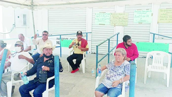 Frontera: Hasta $14 mil le pagan al SIMAS