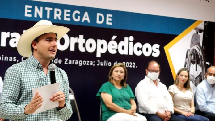 Entrega Coahuila aparatos ortopédicos en Sabinas