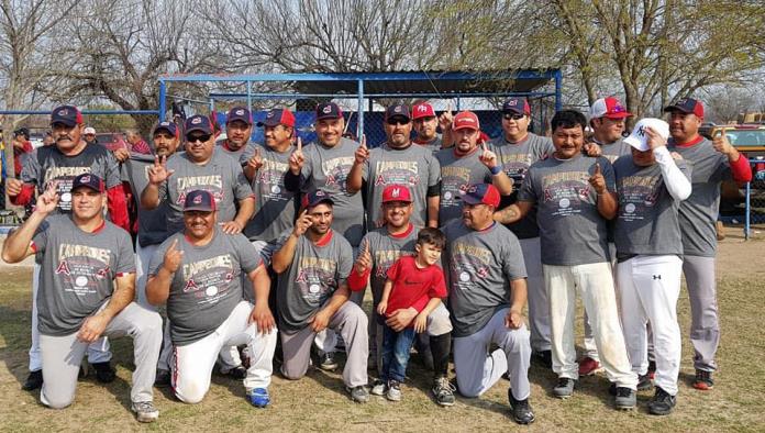 INDIOS LEVANTA EL TÍTULO