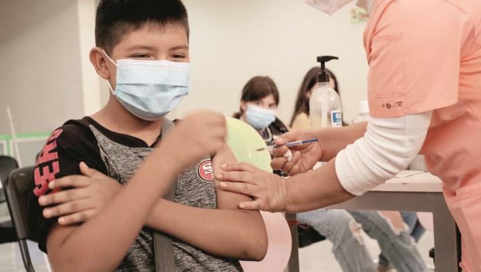 Inicia vacunación en Región Sureste