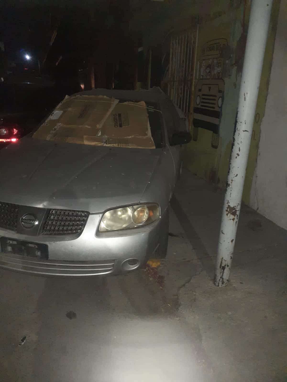 Se impacta en 2 autos; Por ir a exceso de velocidad