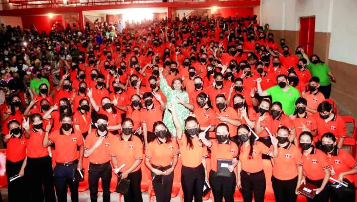Ponen en marcha Mejora tu escuela”