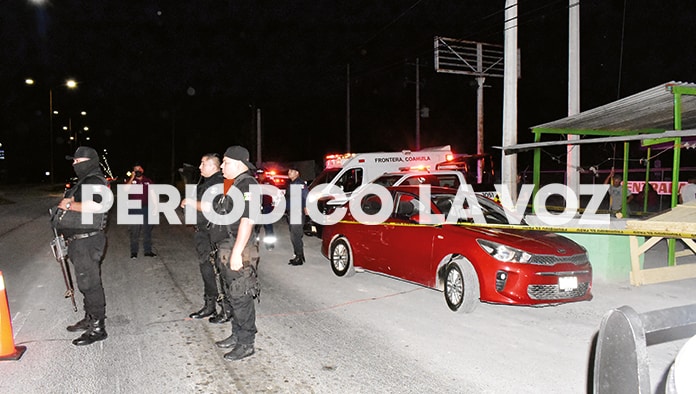 Fallece mujer en automóvil
