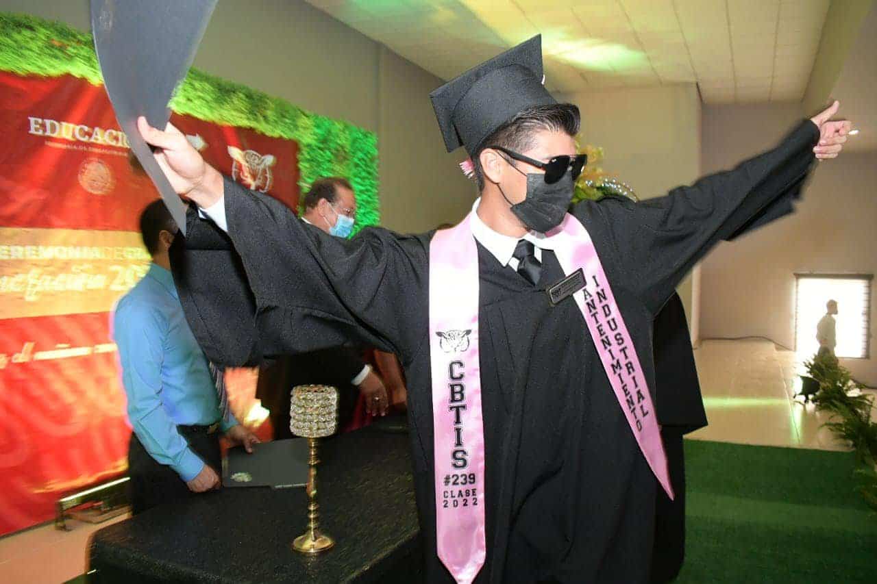Celebra el CBTis 239 graduación presencial; Generación 2019-2022