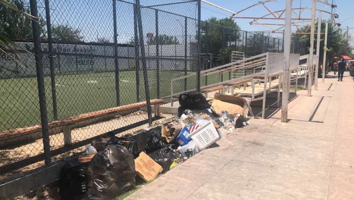 Deplorable estado de  la plaza de ‘la SanJua’