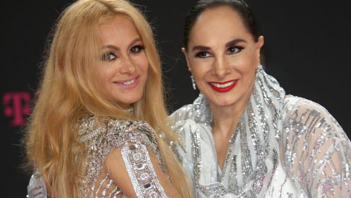 “Dame tu luz”: Paulina dedicó emotivo mensaje a su mamá durante concierto