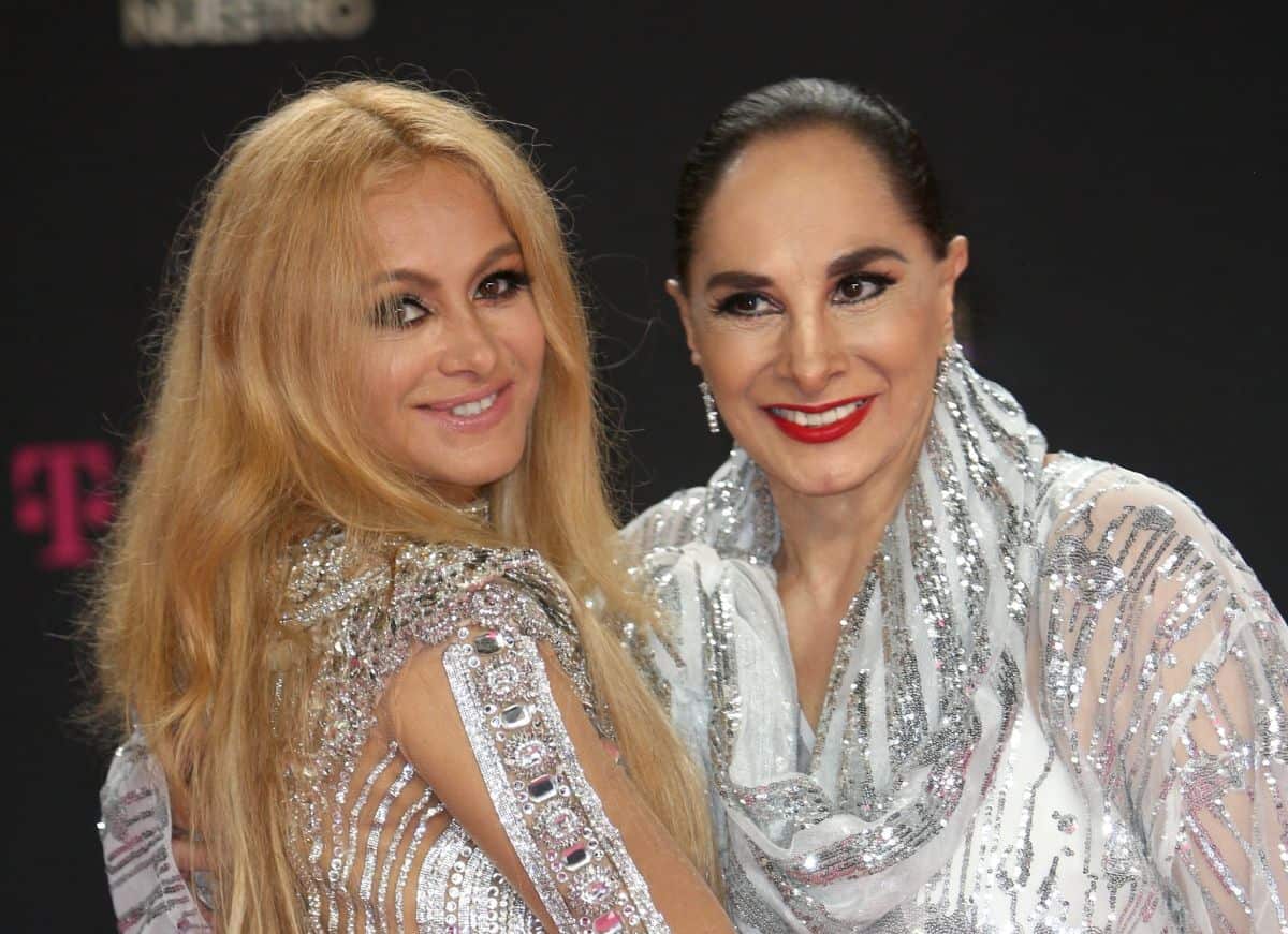 “Dame tu luz”: Paulina dedicó emotivo mensaje a su mamá durante concierto