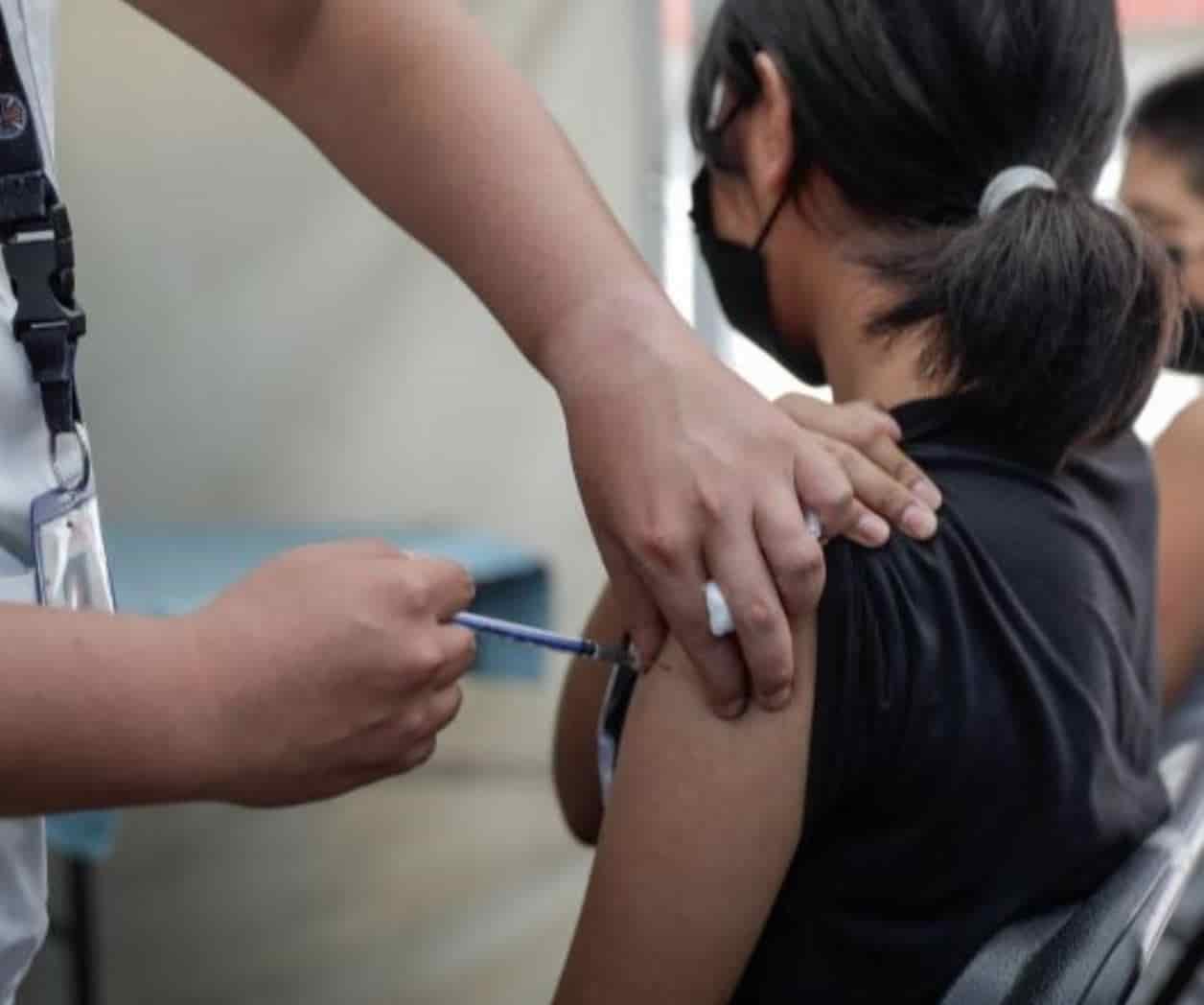 Fallece niño tras vacunarse contra el covid; Fiscalía ya investiga