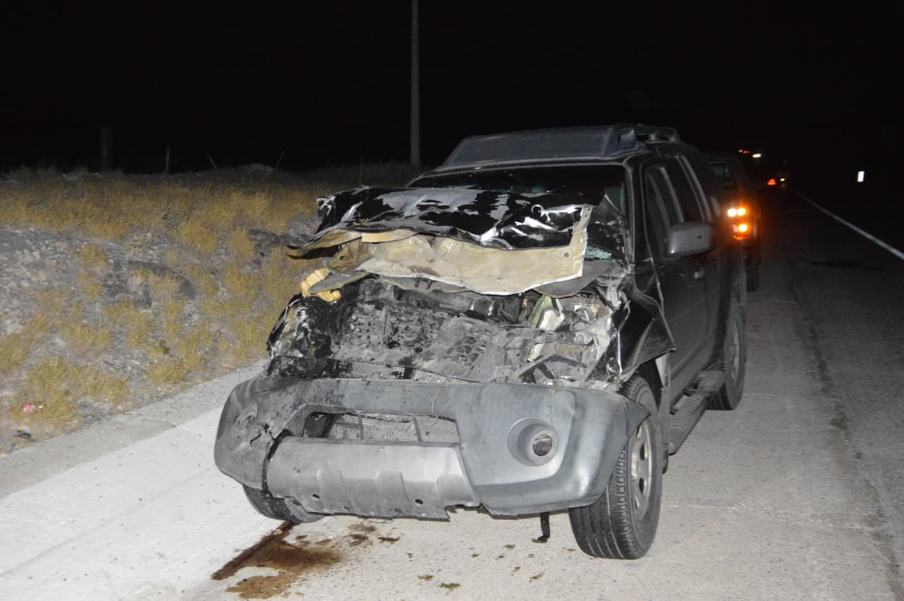 Chocan vaca y se lesionan