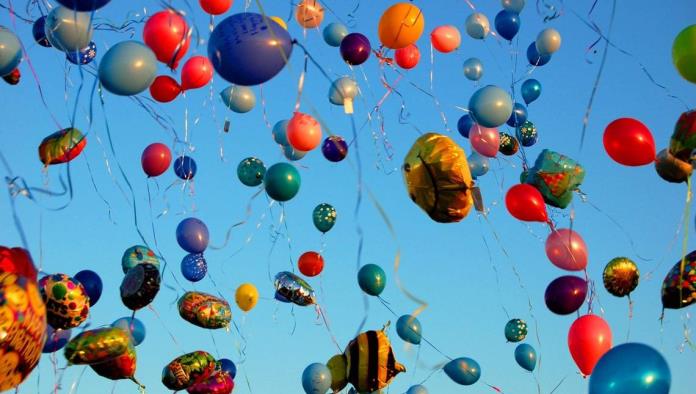 Pequeñito de 5 años muere al tratar de meterse adentro de un globo con helio