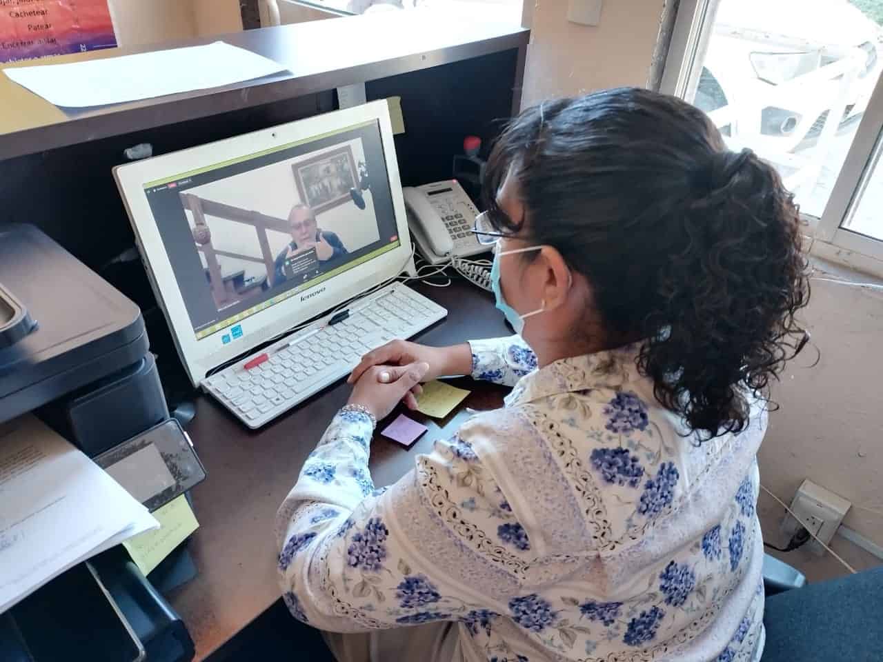 Se trata de fortalecer las capacidades institucionales en el funcionariado público.