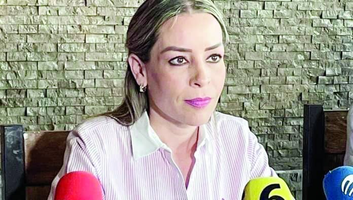 Verónica Martínez, Senadora por Coahuila.