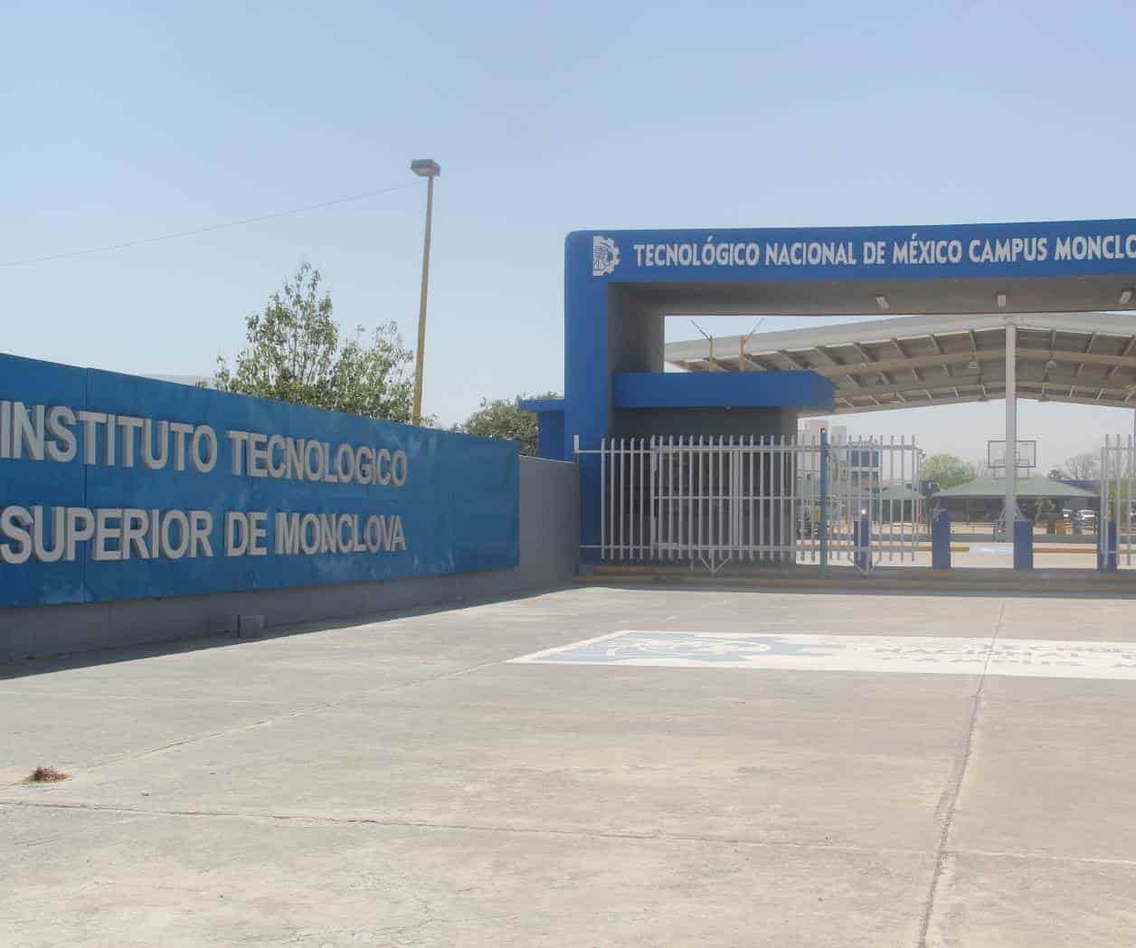 Aseguran empleo egresados del TEC