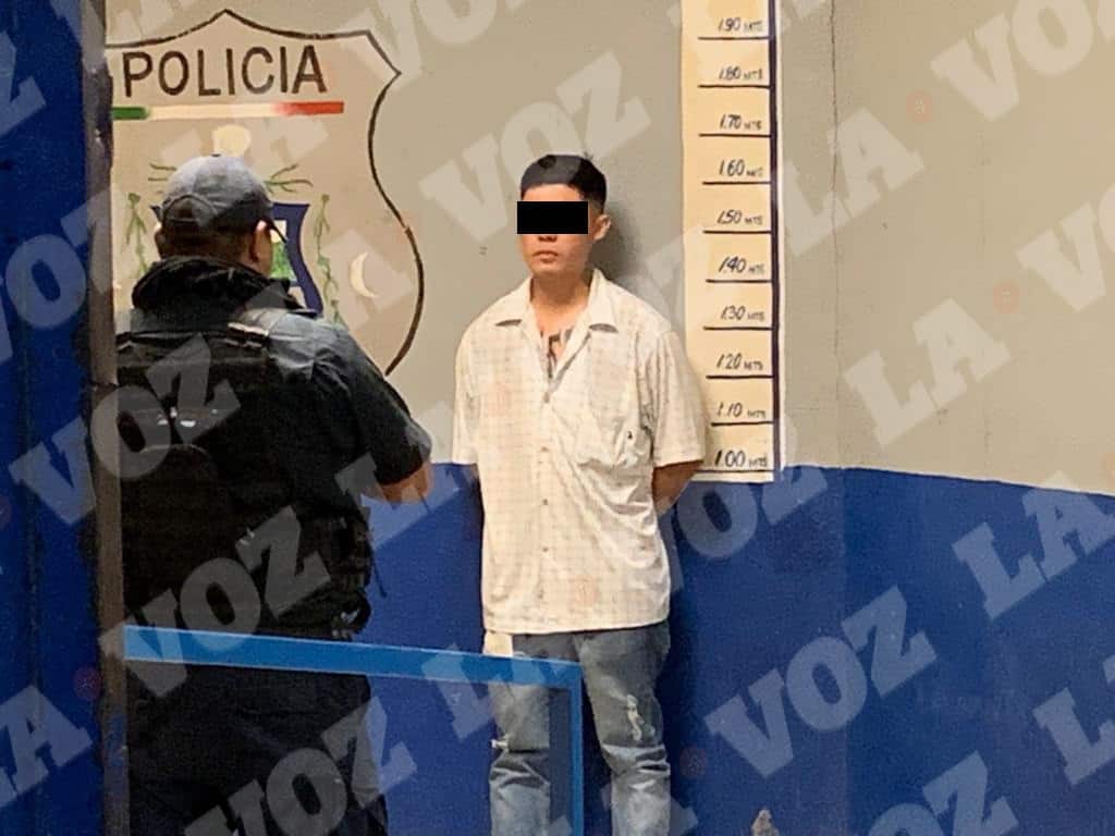 Empinaba el codo “sin-vergüenza” en la vía pública