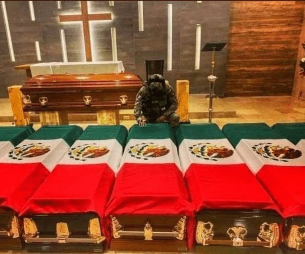 “La armada no olvida” Despiden a 14 marinos que murieron en accidente en Sinaloa