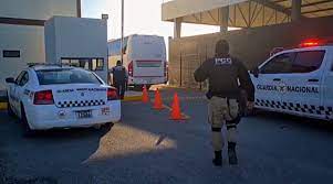 Deportan por aire a 262 migrantes