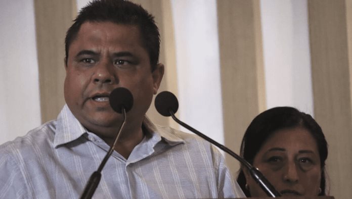 Mario Escobar pide que destituyan a responsables del primer peritaje de su hija Debanhi