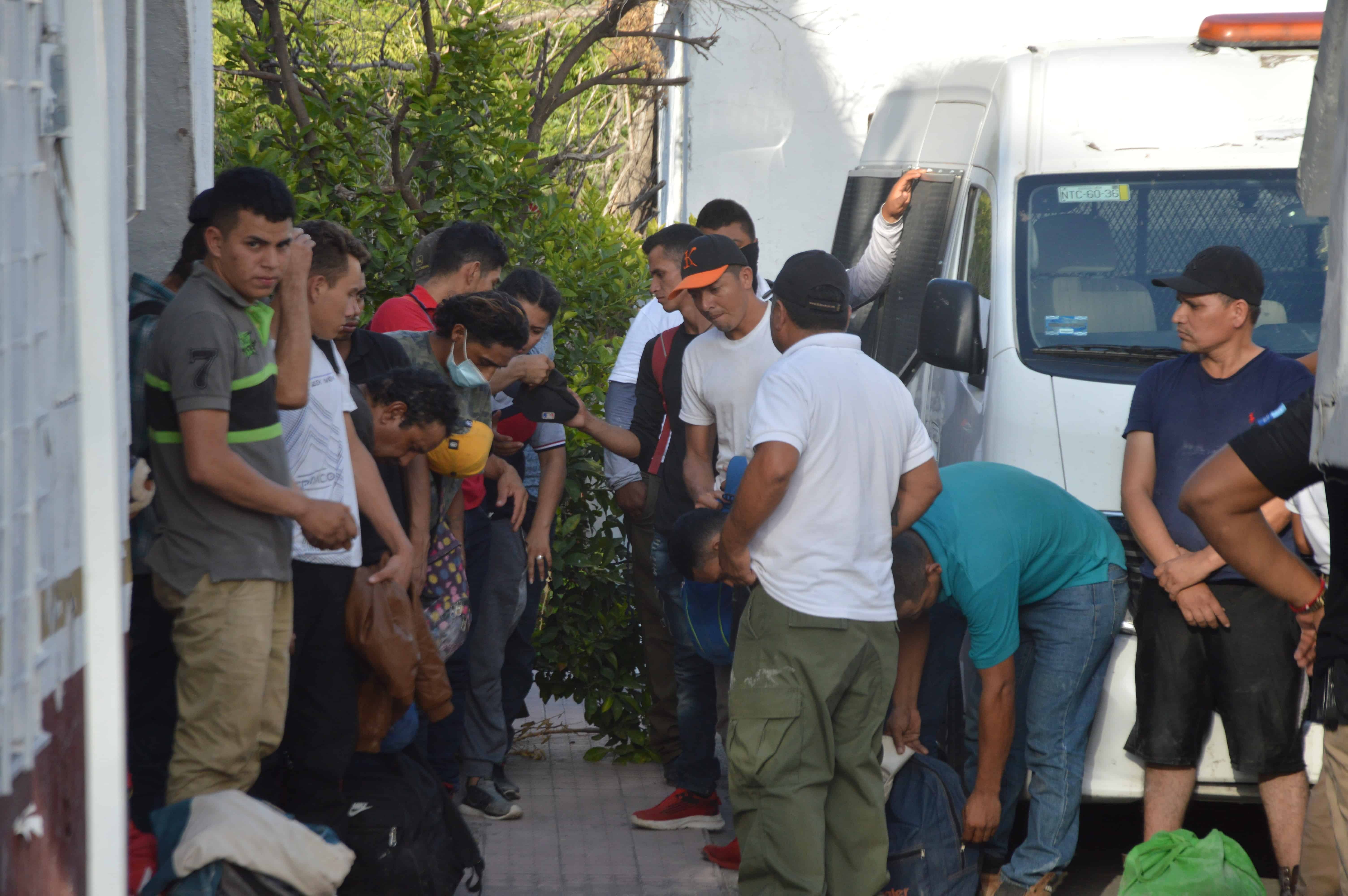 Aseguran a 40 migrantes 