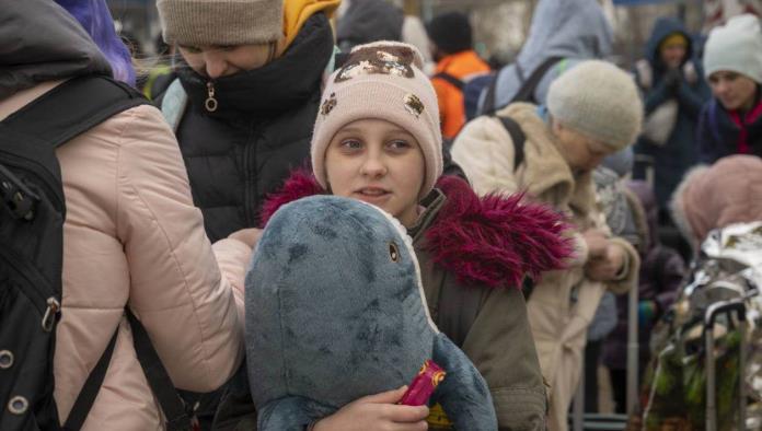 Capturan a pederastas que ofrecían ayuda a niños ucranianos en Polonia
