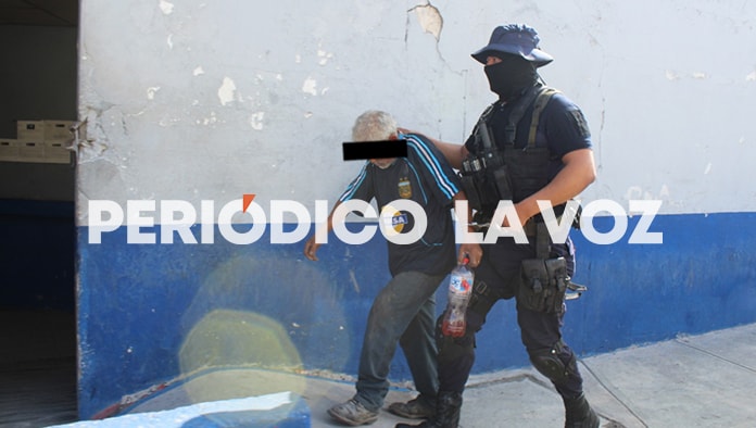 Nicolás, como lo identificaron algunos trabajadores no pudo dar su información; pues nadie le entendió.