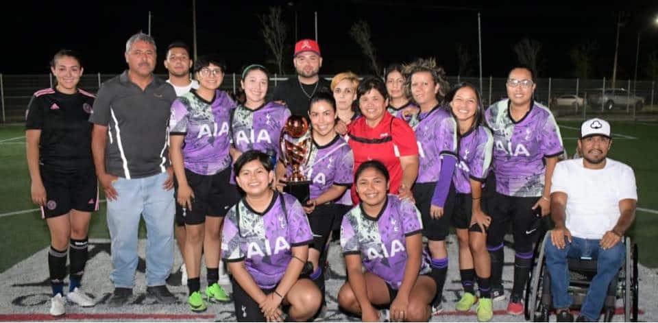 Culmina liga femenil de futbol 7 en Nava