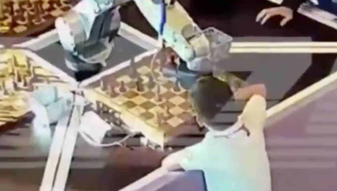 Robot ajedrecista le rompe un dedo a un niño