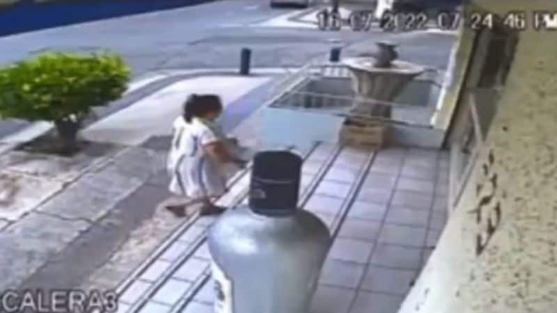 ¿Lo hizo sola? Revelan imágenes de Luz Raquel comprando alcohol y encendedor
