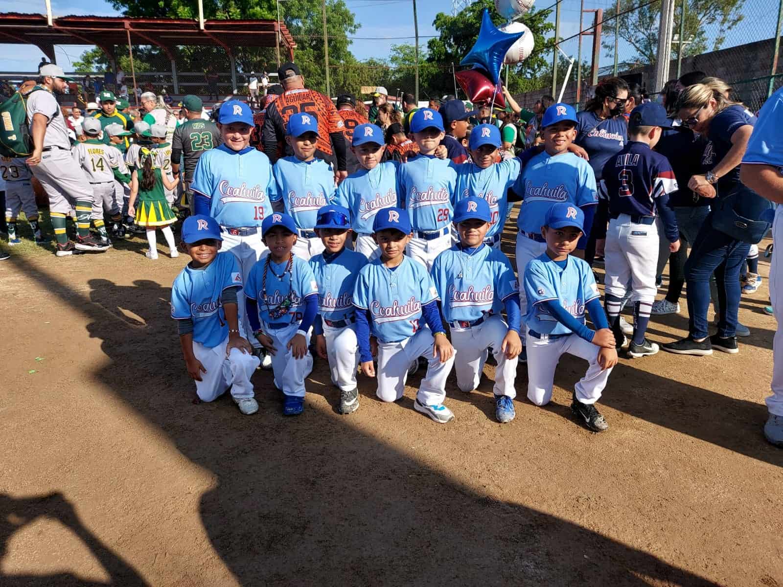 Selección 7-8 años de la Liga Ribereña, que tiene dos victorias en Nacional de Béisbol, que se está efectuando en Culiacán Sinaloa.