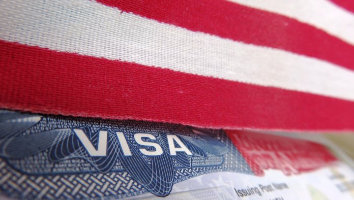 Requisitos y cómo solicitar una visa de trabajo temporal H-2B en Estados Unidos