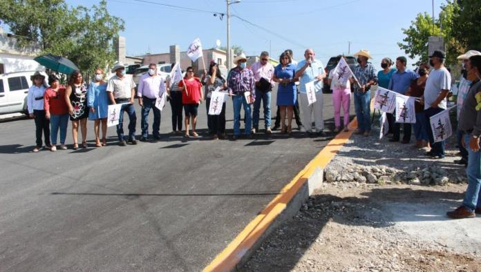 Castaños | Entrega Juan Antonio más pavimentación