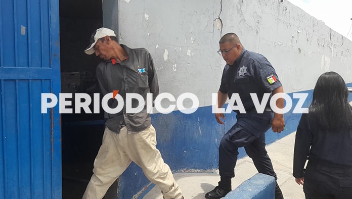 Un violento sujeto fue detenido por los guardianes del orden.