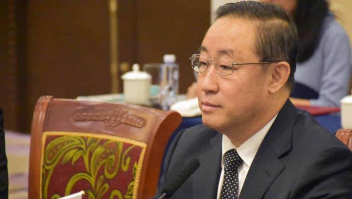 Ministro chino que prometió mano dura confesó aceptar sobornos millonarios