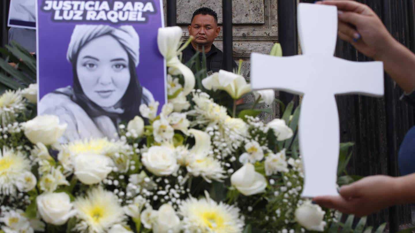 Vecino de Luz Raquel niegan que se haya prendido fuego ella sola