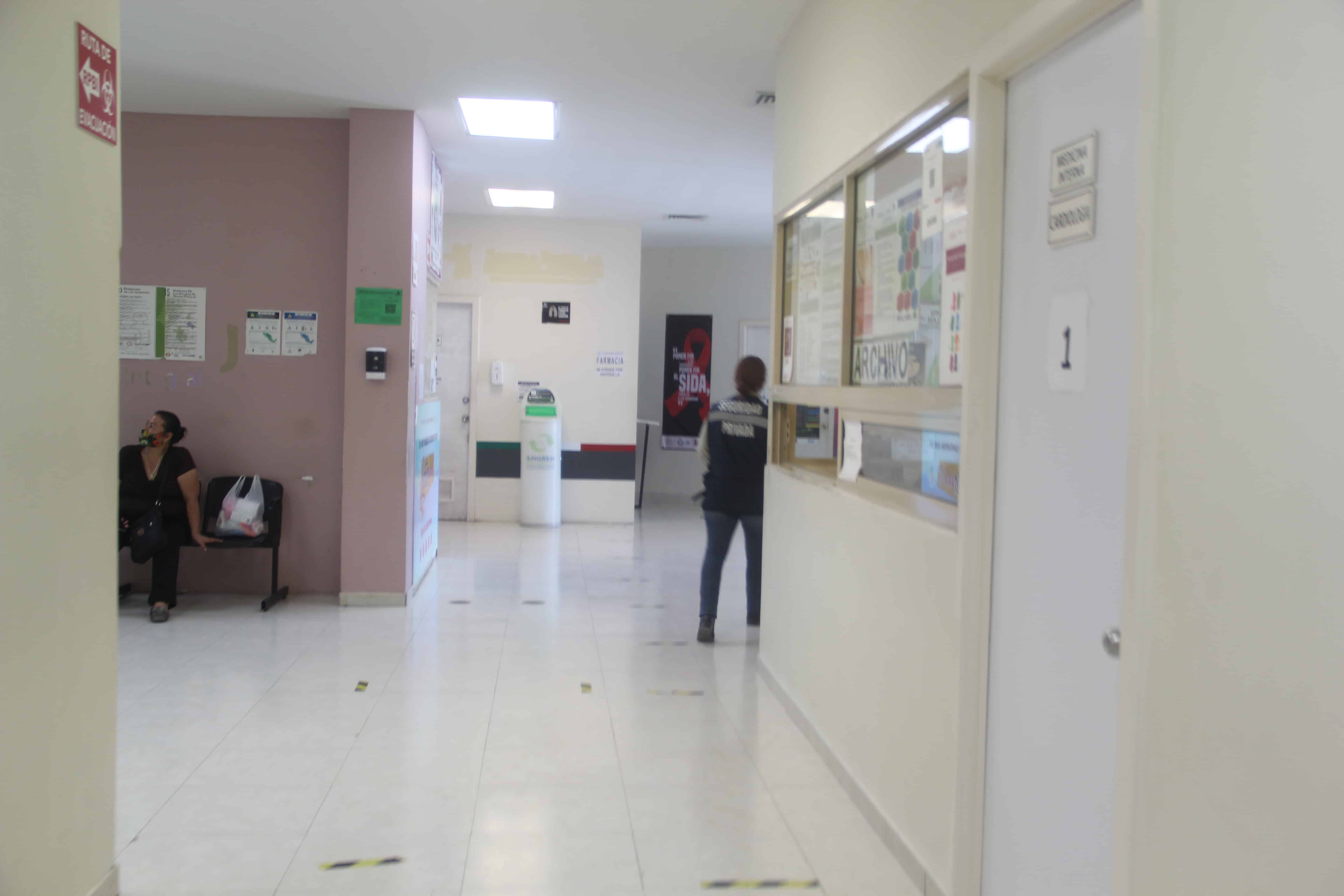 Los trabajadores salen de una a dos horas antes de completar su turno.