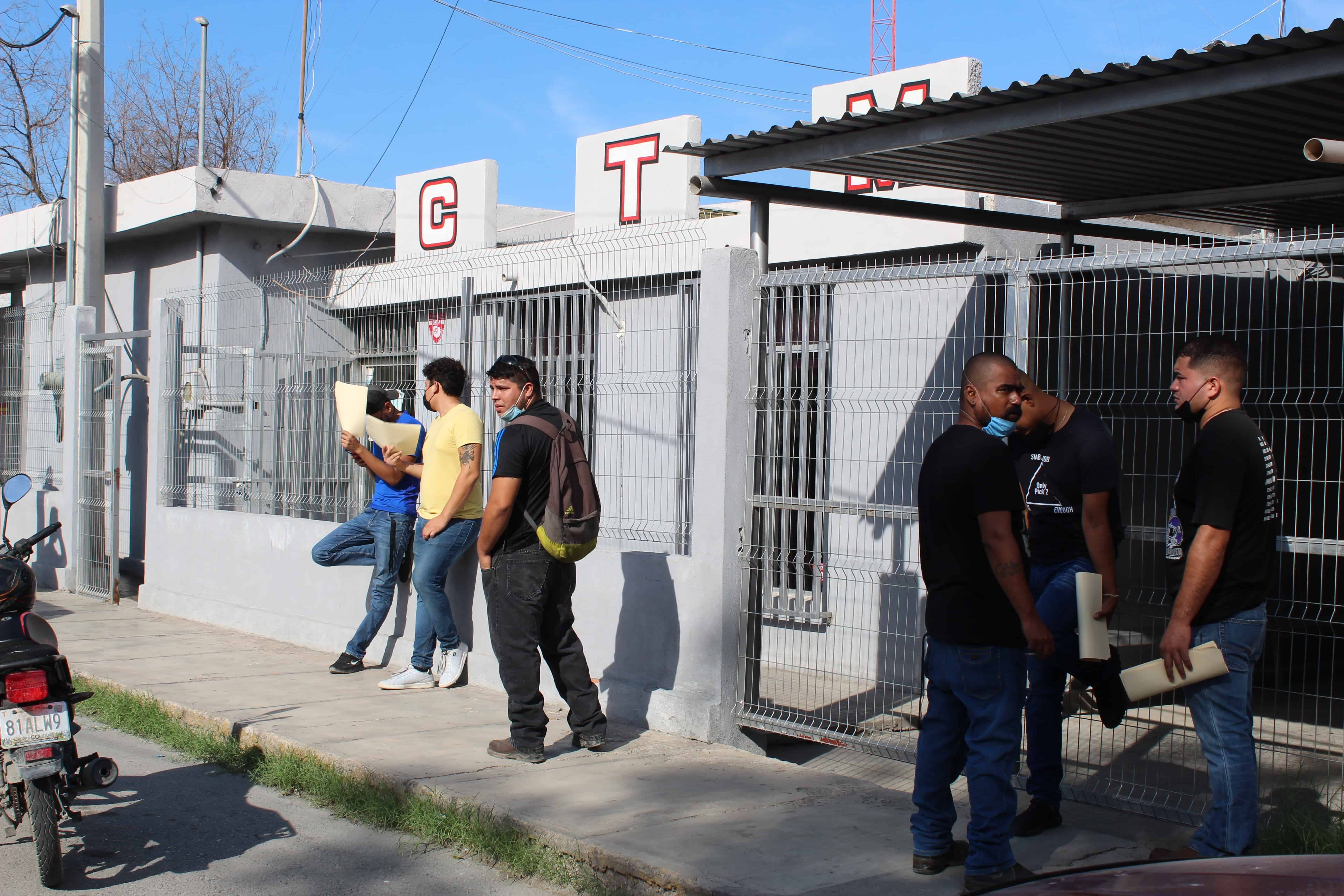 Empresas dedicadas a la fabricación de tubería abren su contratación.