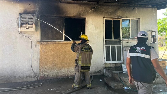 Palaú | Salva enfermera a familia en incendio