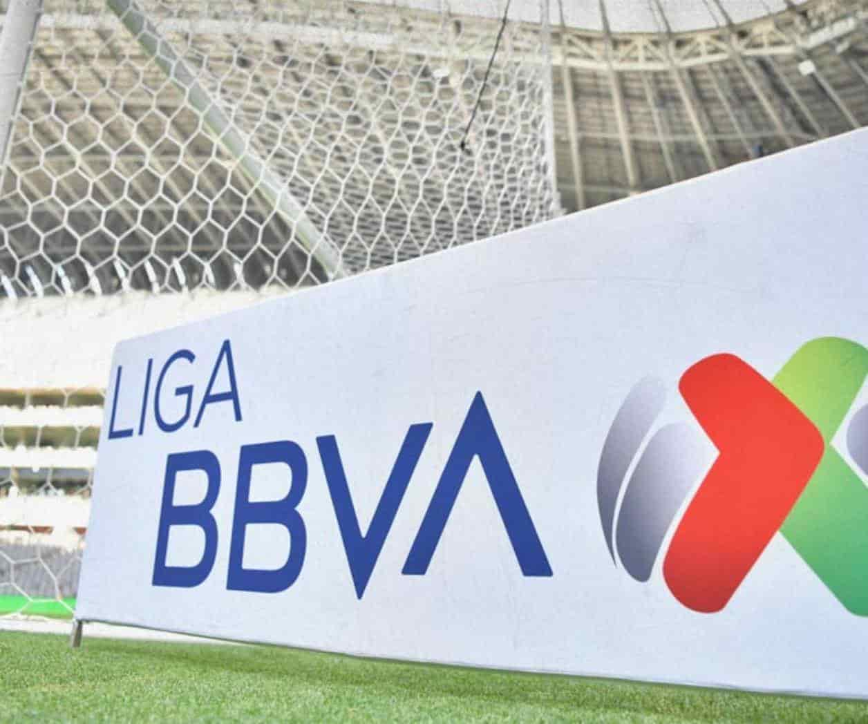 AMLO solicita al SAT investigar a la Liga MX