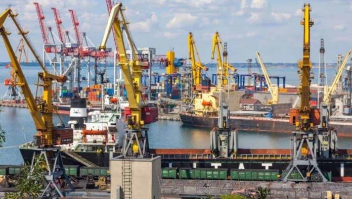 Sale el primer barco ucraniano con maíz hacia el Medio Oriente