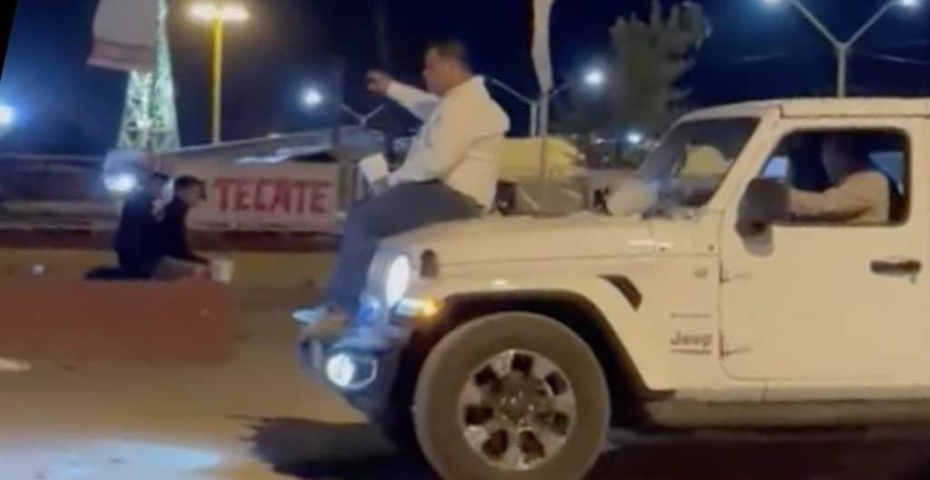 Nueva Rosita: Exhiben a alcalde embriagándose