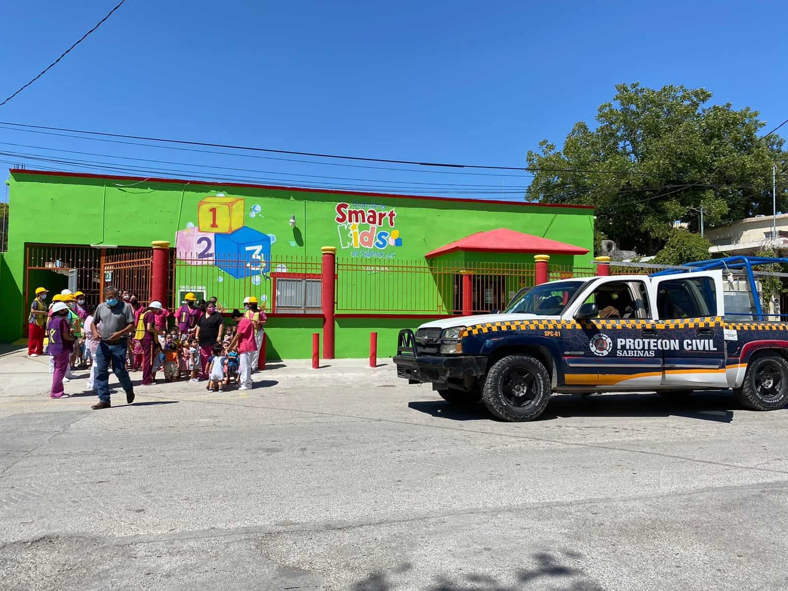 Se realizó simulacro en la guardería Samart Kids.