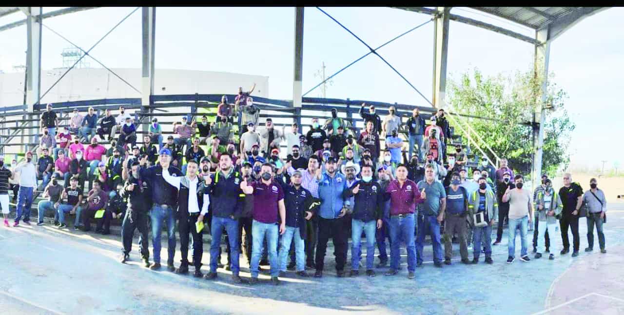 Conmemoran 15 aniversario de la coordinadora en la Sección 147.