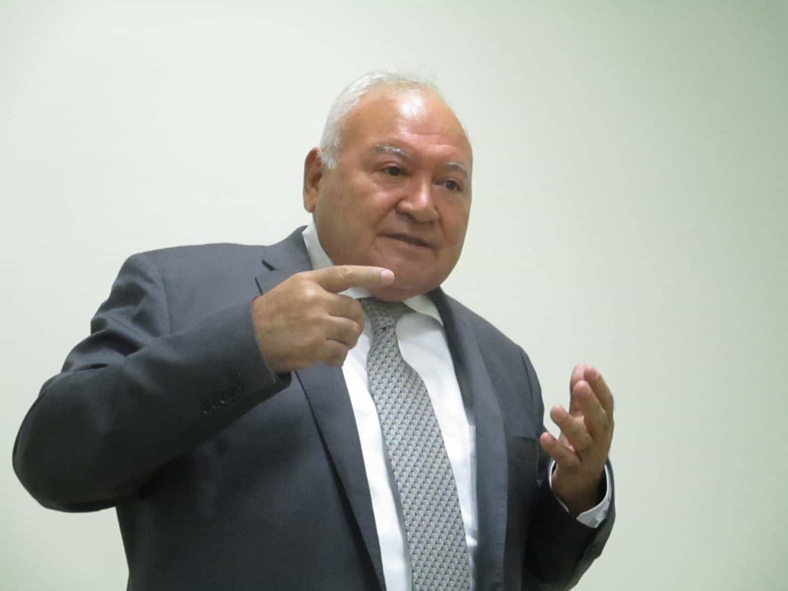 El titular de la Auditoría Superior del Estado, Armando Plata Sandoval.