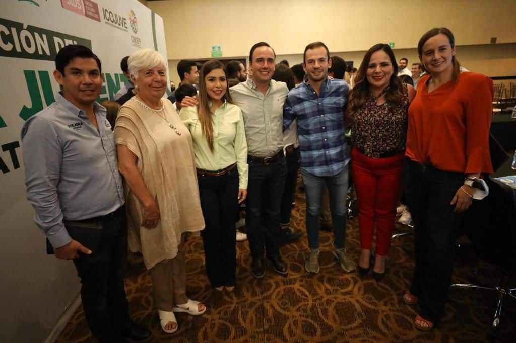 Presenta Manolo actividades del Mes de la Juventud