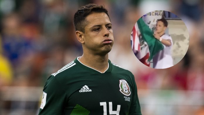 Video: Chicharito arrojó bandera de México al suelo y se negó a firmarla