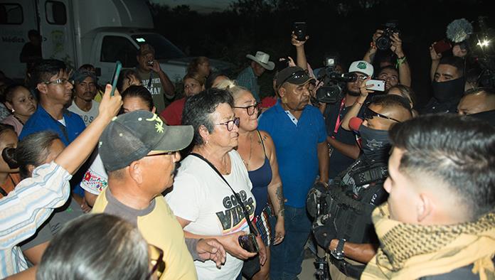 Exigen familiares información