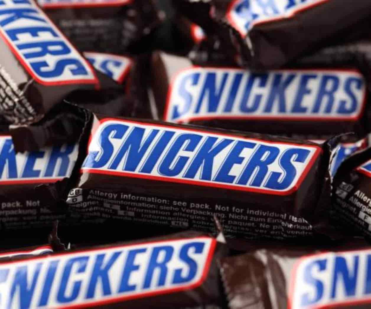Fabricante de Snickers pide disculpas a China por llamar a Taiwán como país