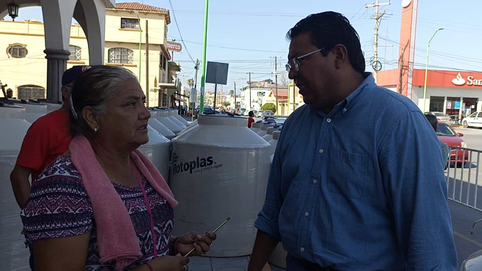 Injusto es que SIMAS le “Clave el diente” a los usuarios cautivos dijo el Alcalde Roberto Piña.